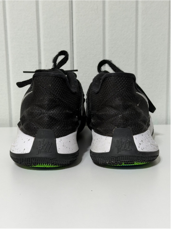 Nike Kyrie Low AO8979-003 Basketball Shoes Black/White Men\'s Size 8.5